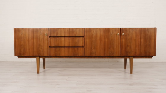 Image 1 of Vintage dressoir | Notenhout | Strak design | 240 cm