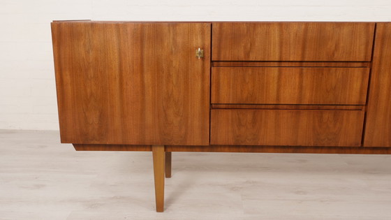 Image 1 of Vintage dressoir | Notenhout | Strak design | 240 cm