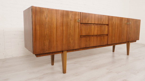 Image 1 of Vintage dressoir | Notenhout | Strak design | 240 cm