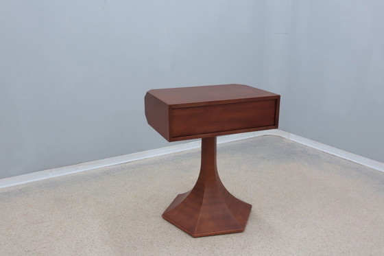Image 1 of Luigi Massoni Draaibare Bijzettafel / Console Italië 1960S