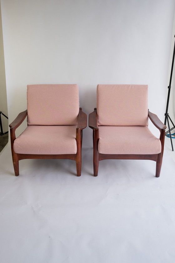 Image 1 of 2X Vintage Mid Century Modern Teakhouten Fauteuils Met Roze Bekleding