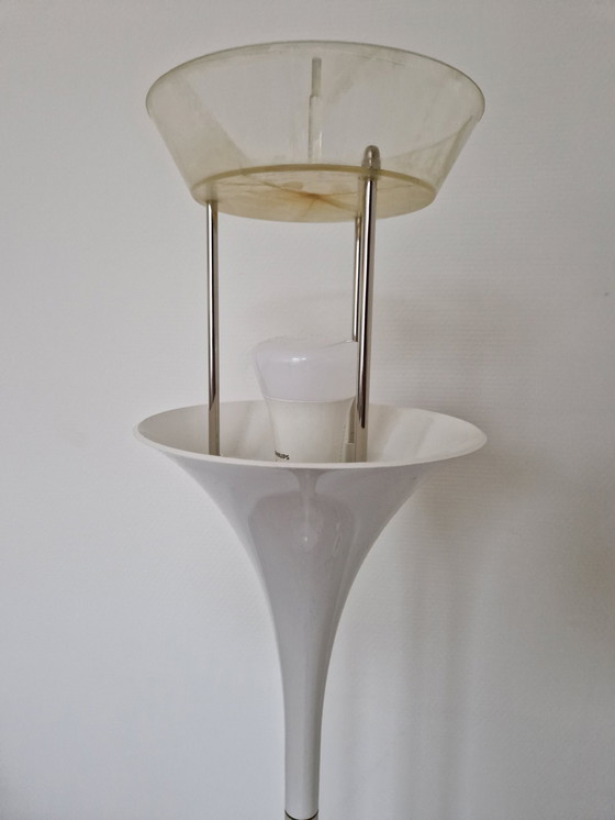 Image 1 of Panthella V. Panton Louis Poulsen vloerlamp