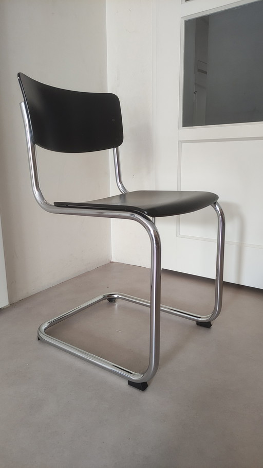 4x Thonet S43 by Mart Stam stoelen - zwart