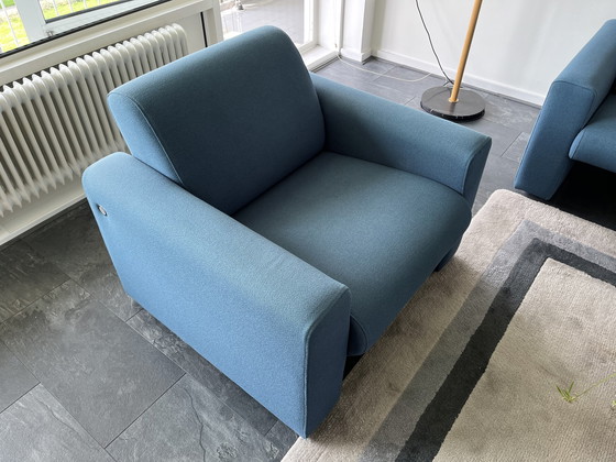 Image 1 of Artifort F691 fauteuil stoel blauw