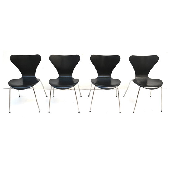 Image 1 of Set van 4 vlinderstoelen van Arne Jacobsen voor Fritz Hansen