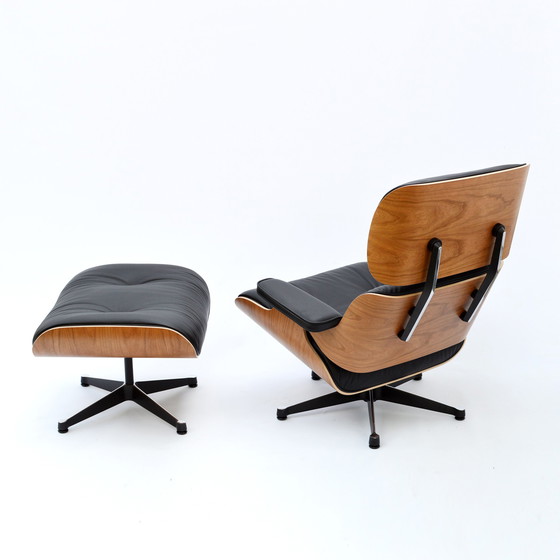 Image 1 of Vitra Eames Lounge Stoel & Ottoman