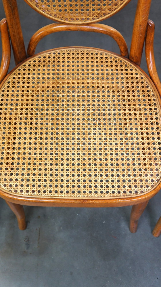 Image 1 of 6 x hoge vintage lichtbruine bentwood Thonet stoel model “lange Jan/ Long John”