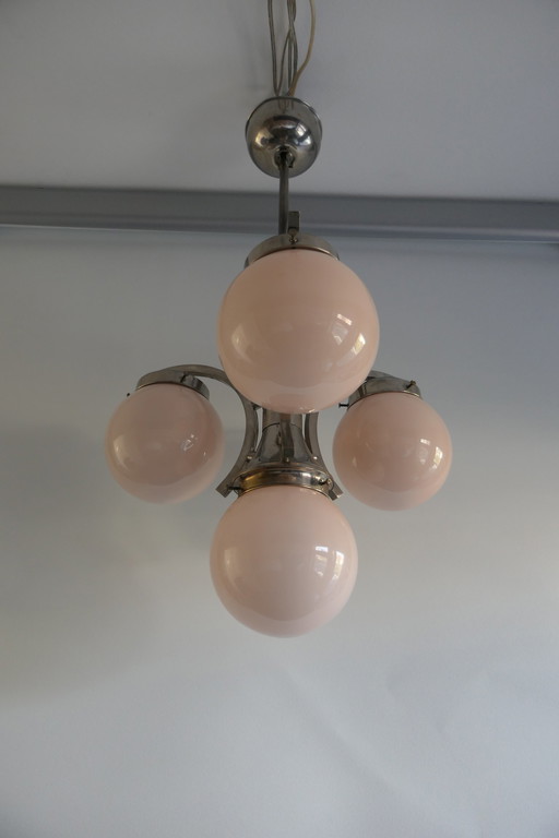 Vintage Art Deco Nikkel Hanglamp/Kroonluchter Met Vier Lichtroze Bolglazen