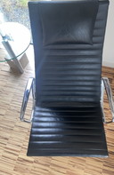 Vitra Eames EA 124 fauteuil