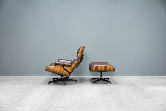 Image 1 of Eames fauteuil + poef