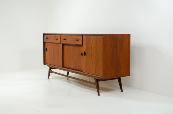 Image 1 of Louis van Teeffelen dressoir