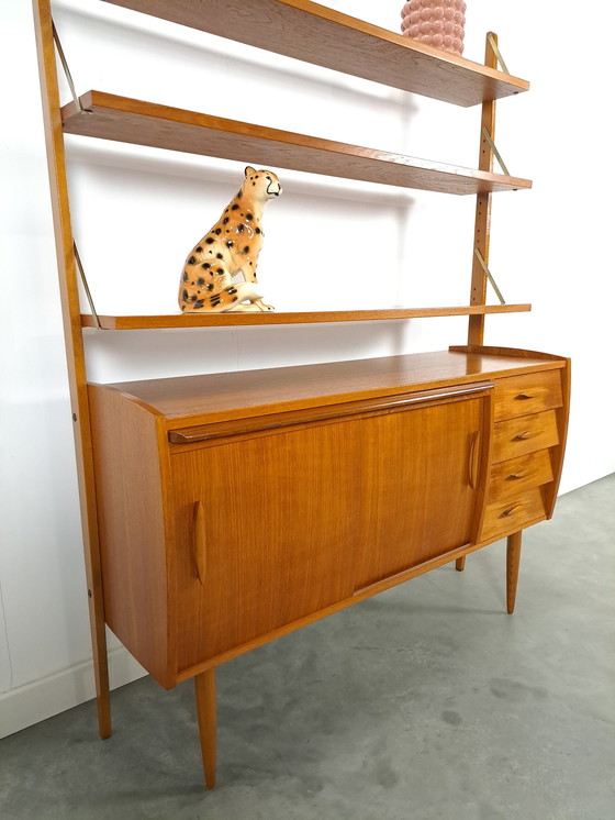 Image 1 of Scandinavisch Teak Wandmeubel Met Planken, Lade En Bureau