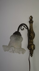 Vintage wandlamp bloem design melkglas art nouveau stijl