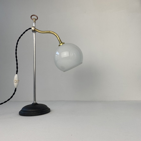 Image 1 of Antieke Opklapbare Lamp & Vintage Opaline