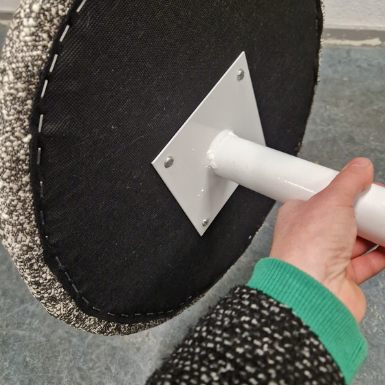 Image 1 of Jaren 70 Tulpvoet Krukje Nieuw Bekleed