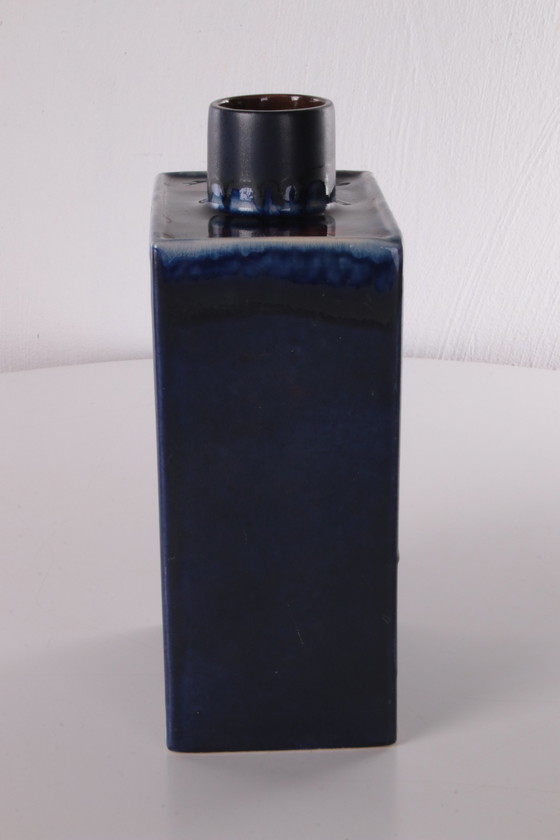 Image 1 of Tijdloze Blauw en rode keramieken vaas