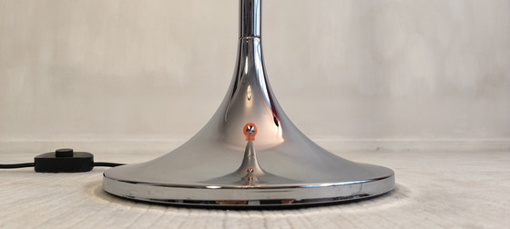 Image 1 of Prachtige authentieke staande lamp gesigneerd Harvey Guzzini 1970 Made In Italia