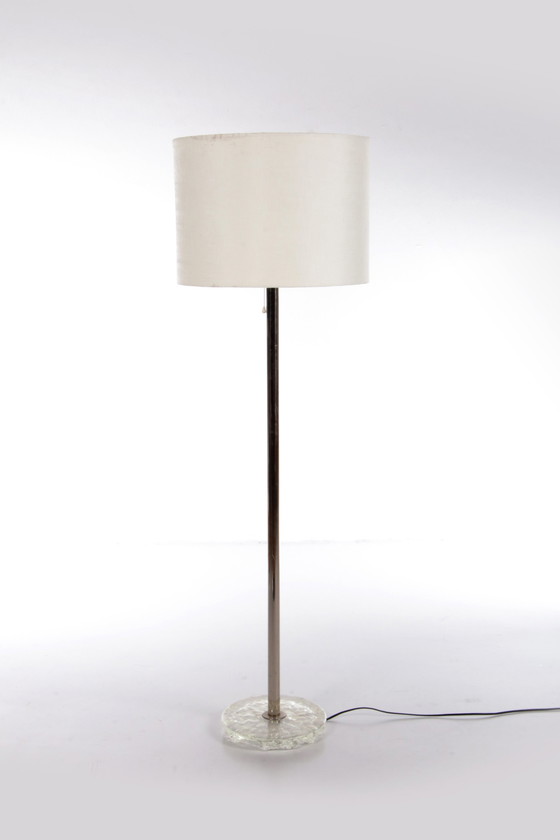 Image 1 of Grote vloerlamp met Chrome steel en 3 lichtpunten in de kap van Temde