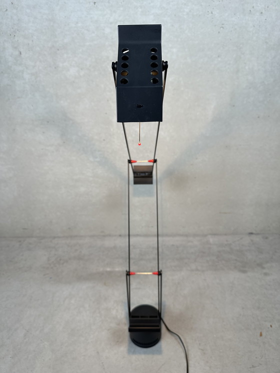 Image 1 of Vintage Tizio Artemide bureaulamp