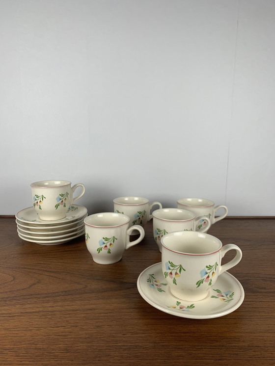 Image 1 of Set van 6 vintage kopjes + schotels, bloemenpatroon, Duitsland