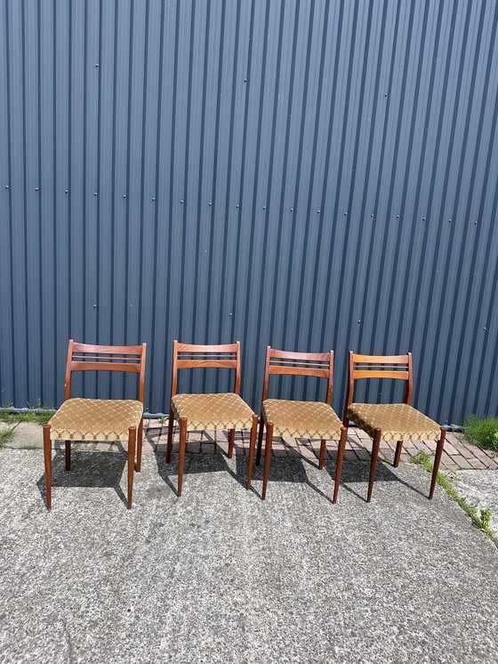 Image 1 of 4 stuks Vintage stoelen eetkamerstoelen