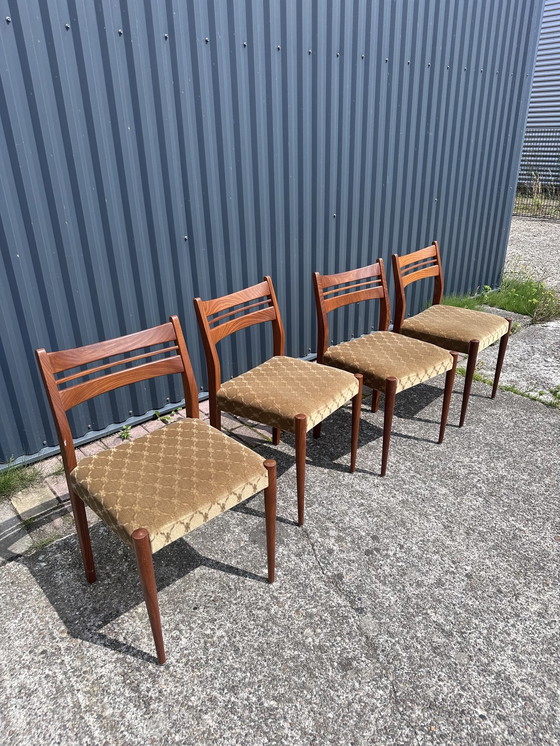 Image 1 of 4 stuks Vintage stoelen eetkamerstoelen