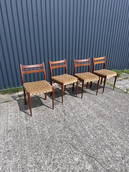 4 stuks Vintage stoelen eetkamerstoelen