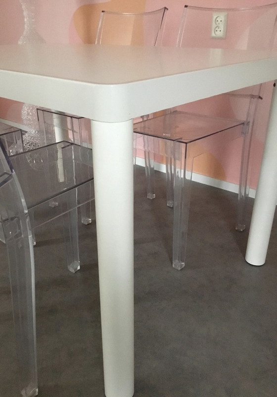 Image 1 of Kartell Eettafel 