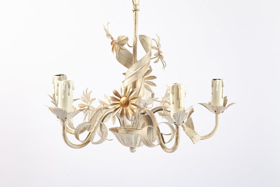 Image 1 of Witte hanglamp en wandlamp van Metaal met bloemenlook, jaren 70