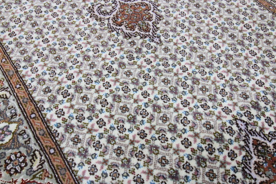 Image 1 of Origineel handgeknoopt Perzisch Tapijt Tabriz 50 Raj Fijn Met Zijde 247 X 80 Cm Topconditie Nieuw