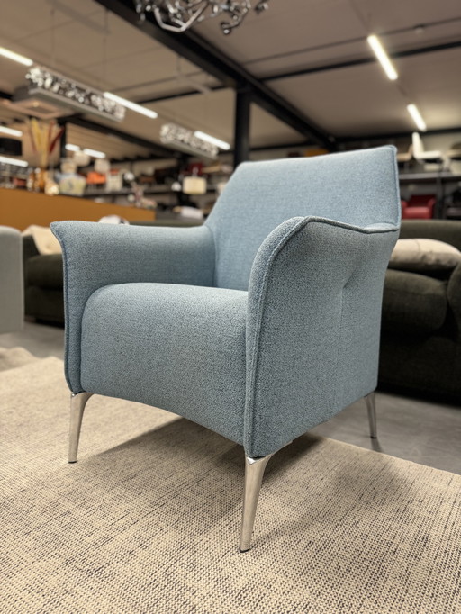 Leolux Mayuro fauteuil stof blauw