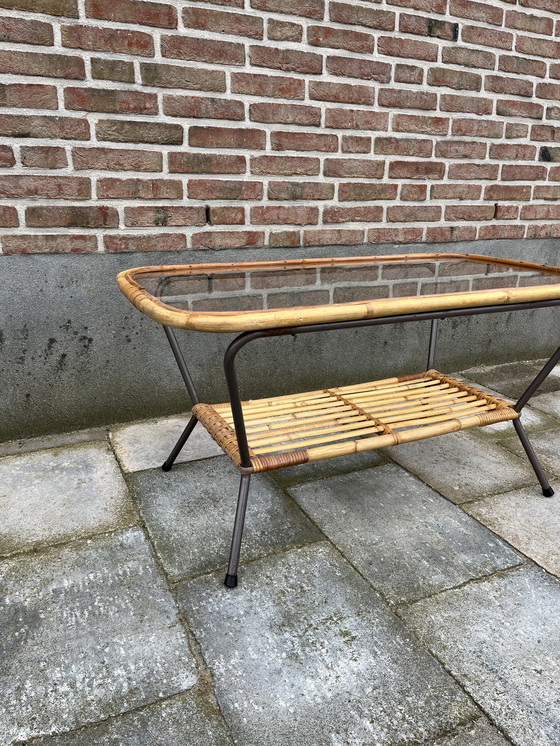 Image 1 of Vintage mid century rotan salontafel