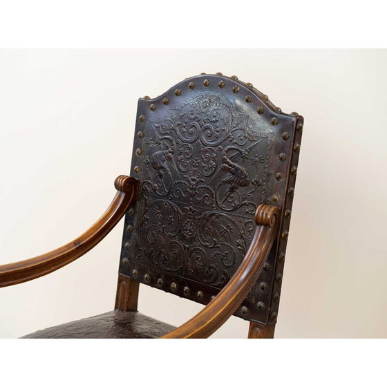 Image 1 of Paar oude walnotenhouten en leren fauteuils, 19e eeuw