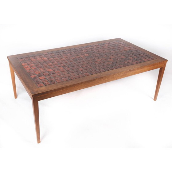 Image 1 of Vintage teakhouten salontafel met rode tegels, Denemarken 1960