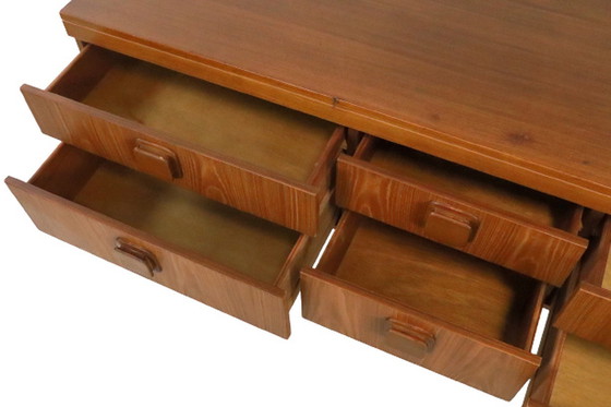 Image 1 of Vintage dressoir