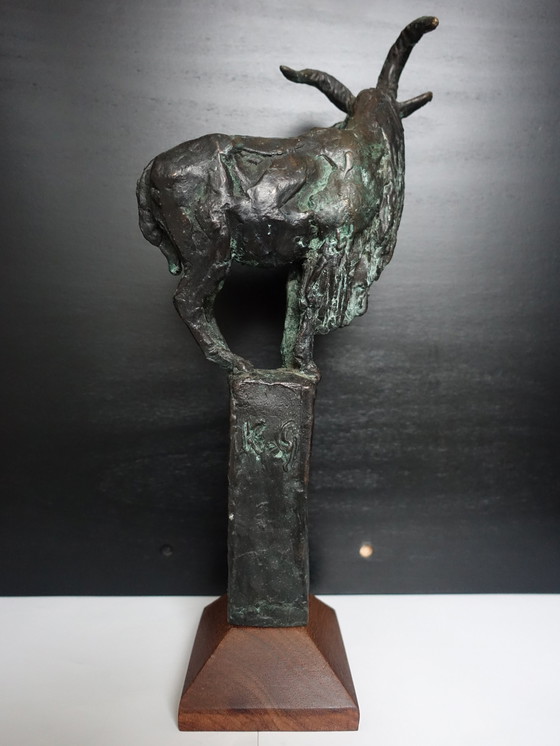 Image 1 of Karel Gomes Bronzen Berggeit