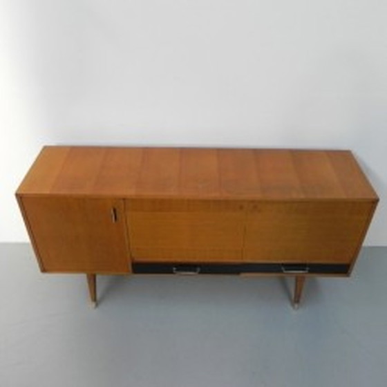 Image 1 of Vintage dressoir met 3 deuren en 5 laden