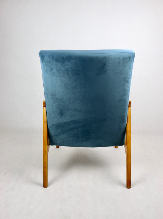 Image 1 of Tsjechisch model fauteuil in oceaanblauw, toegeschreven aan Jiri Jiroutek, 1970S