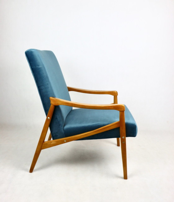 Image 1 of Tsjechisch model fauteuil in oceaanblauw, toegeschreven aan Jiri Jiroutek, 1970S