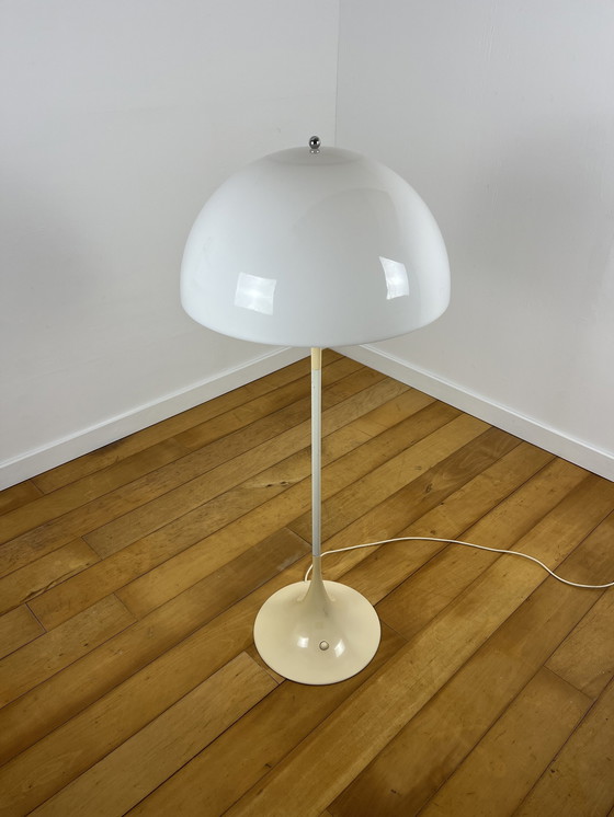 Image 1 of Louis Poulsen Panthella Vloerlamp