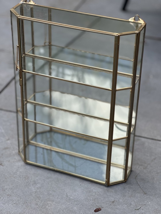 Image 1 of Glazen Mini Vitrinekast Messing Pronkstuk Vintage Mid Century Hollywood Regency 