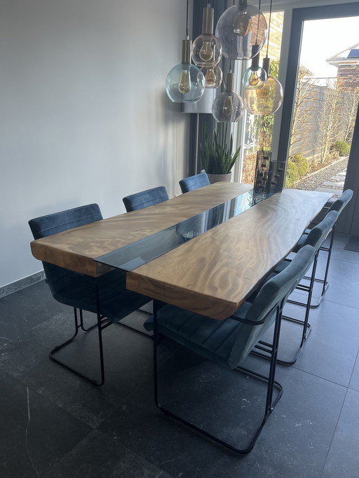 Rivier Eettafel Met Stoelen