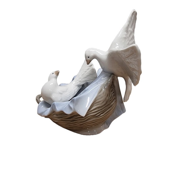 Image 1 of Vintage Tengra Porseleinen Duifjes