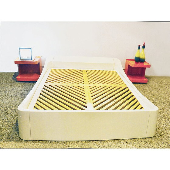 Image 1 of Vintage glasvezel bed van Astarte, jaren 1970