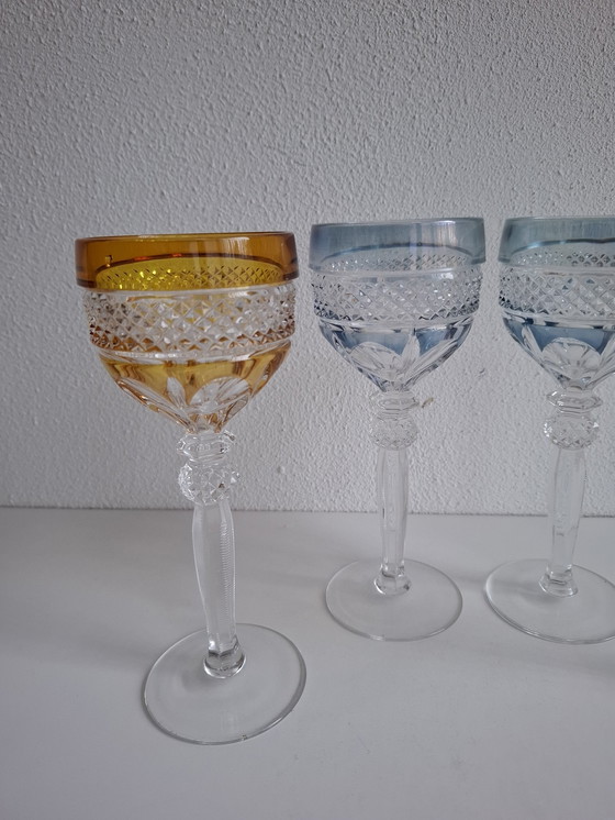 Image 1 of 4 Gekleurde Vintage Kristallen Wijnglazen