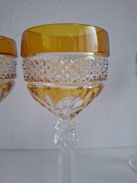 Image 1 of 4 Gekleurde Vintage Kristallen Wijnglazen