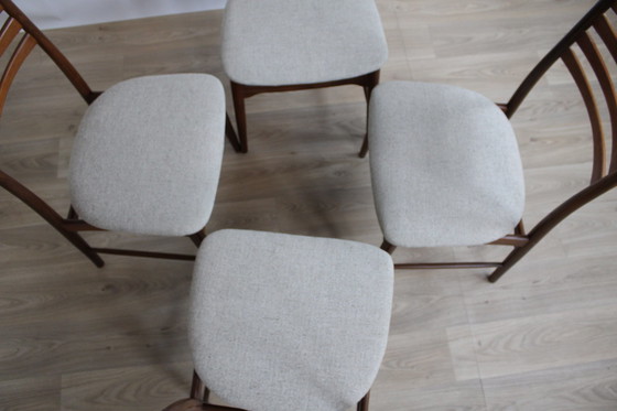 Image 1 of 4x Scandinavische stoelen in stof en vintage teakhout 1960 Zweden