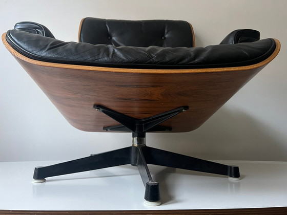 Image 1 of 1960S Herman Miller Loungestoel en Ottoman Set (2) - Ontwerp door Charles & Ray Eames