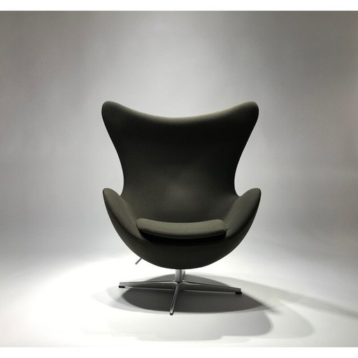 Vintage Egg Stoel editie Fritz Hansen Ontwerp Arne Jacobsen 2010