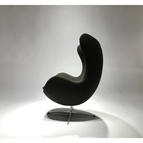 Image 1 of Vintage Egg Stoel editie Fritz Hansen Ontwerp Arne Jacobsen 2010